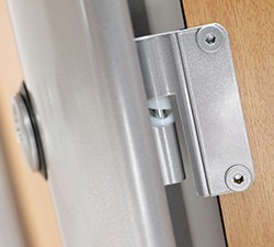 Safety hinge Cotswold