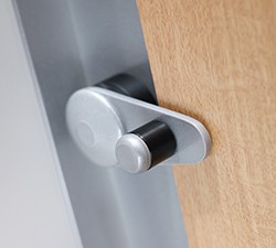 Robust cubicle latch Cotswold