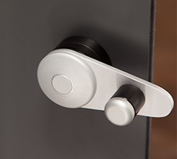 Single action latch Privacy