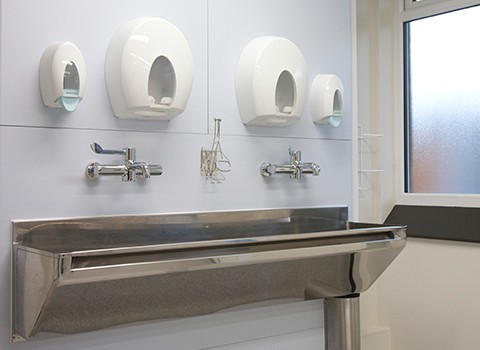 Medical hand washing area